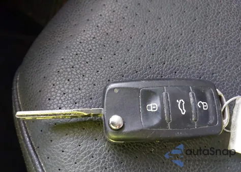 2014 Volkswagen Jetta 1.8T Se from USA, damaged, VIN 3VWD07AJ3EM293654